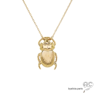 ras de cou plaqué or avec grand pendentif scarabée