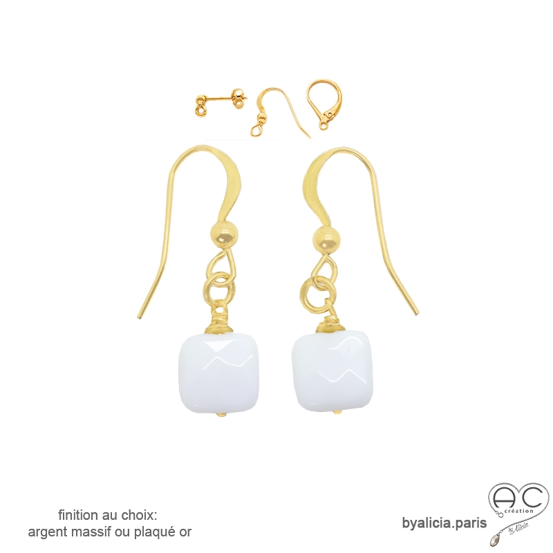 Boucles d'oreilles agate blanche, plaqué or ou argent, petites, pendantes, pierre naturelle, fait main, création by Alicia Boucles d'oreilles agate blanche, plaqué or ou argent, petites, pendantes, pierre naturelle, fait main, création by Alicia