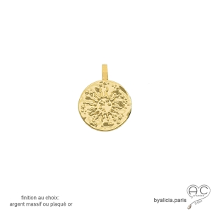 Pendentif médaille avec le soleil et les étoiles en plaqué or, ras de cou femme