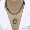 bijoux créateur collier ras de cou pendentif en pierre semi-précieuse turquoise africaine
