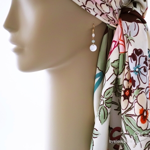 boucles d'oreilles longues pendantes en nacre blanc fait main sur mesure en France