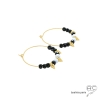 boucles d'oreilles noires grandes créoles en plaqué or et pierres spinelle noire et agate blanche