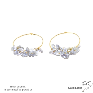 Créoles avec perles naturelles Keshi en forme de pétales, boucles d'oreilles faits main, création by Alicia