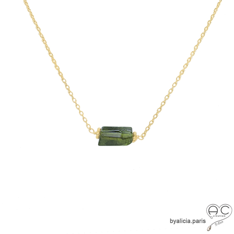 Collier avec grenat vert, plaqué or, pierre semi-précieuse vert, fait main, création by Alicia Collier avec grenat vert, plaqué or, pierre semi-précieuse vert, fait main, création by Alicia