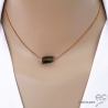 collier fin en grenat verte et plaqué or, ras de cou, choker en pierre semi-précieuse verte fait main sur mesure en France