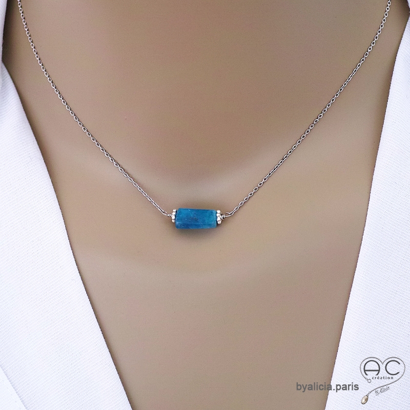Collier avec apatite, argent massif, pierre semi-précieuse bleu, fait main, création by Alicia Collier avec apatite, argent massif, pierre semi-précieuse bleu, fait main, création by Alicia