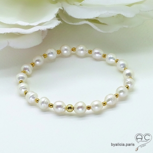 bracelet perles d'eau douce blanches et plaqué or, bracelet femme en perles véritables sur un élastique, fati main