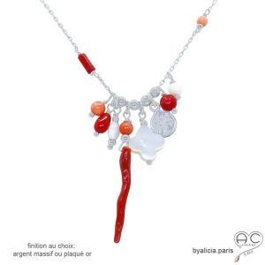 Ras de cou avec pampilles en corail véritable et nacre sur une chaîne en argent, création by Alicia