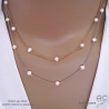 Collier femme avec perles de culture blanches parsemée sur une chaîne fine en plaqué or ou en argent