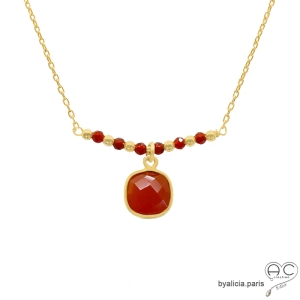 Collier cornaline entouré des petites cornalines orange sur une chaîne en plaqué or, ras de cou, fait main, création by Alicia