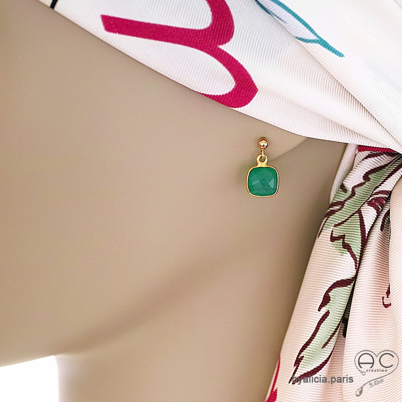 boucles d'oreilles en agate verte carré et plaqué or 3 microns, boucles femme pendantes en pierre naturelle verte fait main