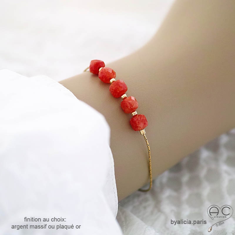 Bracelet cornaline sur une chaîne fine en plaqué or, création by Alicia