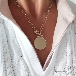 Pendentif grande médaille vintage ronde, bombée des deux côtés en plaqué or, tendance, bohème