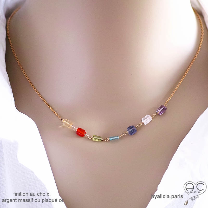 Collier avec des multiples pierres fines sur une chaîne en plaqué or ou argent massif, ras de cou, fin, création by Alicia
