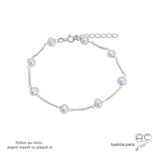 Bracelet avec perles blanches parsemées sur une chaîne fine argent, fait main, création by Alicia