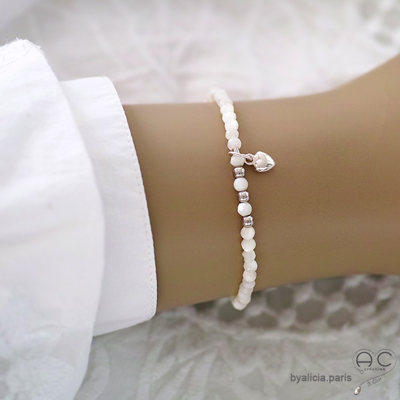 Bracelet fin nacre blanche et pampille coeur en argent, fait man, création by Alicia
