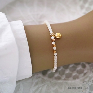 Bracelet fin nacre blanche et pampille coeur en plaqué or, fait man, création by Alicia