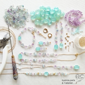 bijou artisanal création by Alicia en pierres naturelles réalisé à la main à l'atelier en France