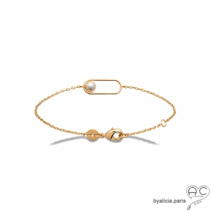 Bracelet fin avec ovale en plaqué or et perle nacrée