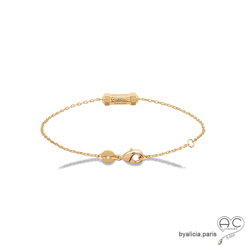 Bracelet talisman, cartouche en plaqué or serti d'un zirconium