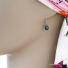 petites boucles d'oreilles agate verte attache crochet en argent massif fait main