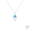 Collier turquoise serti sur un triangle martelé en argent 925 